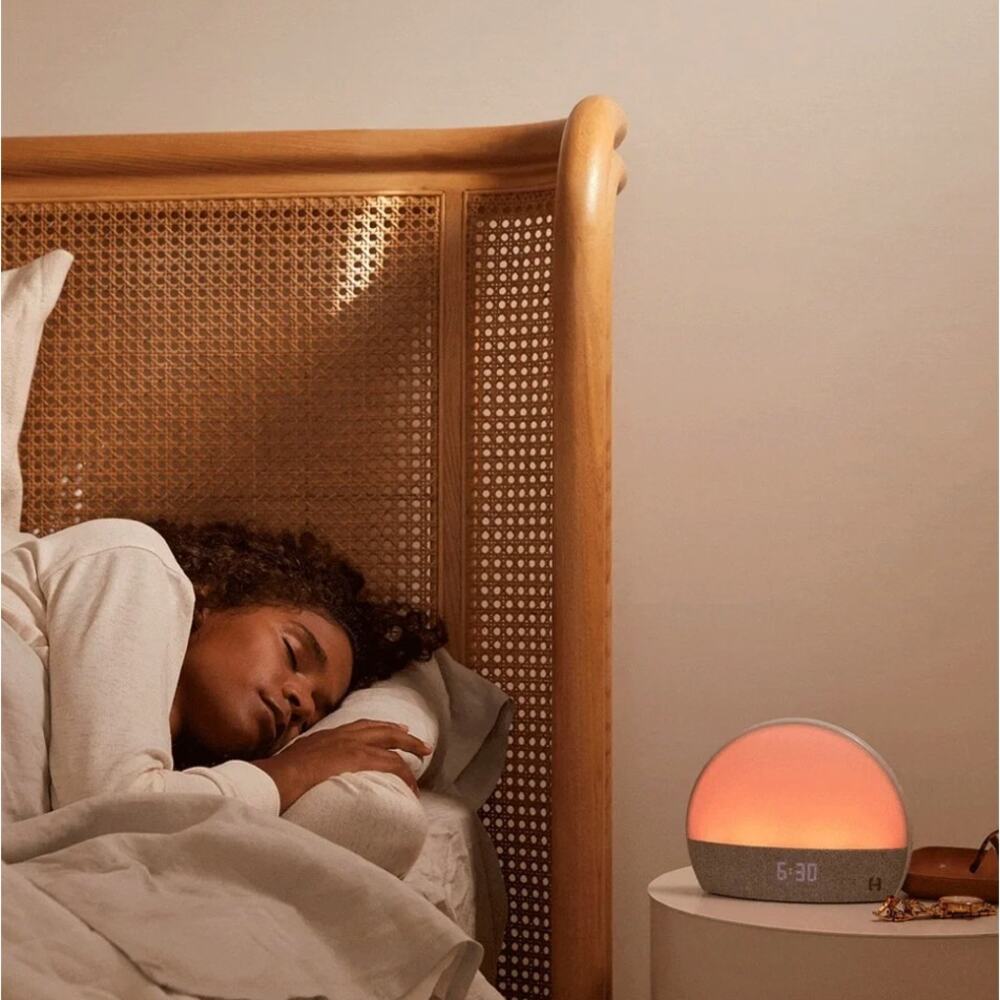 Hatch Restore 1 Smart Sunrise Alarm Clock & Sound Machine Gray - New - Picture 2 of 6